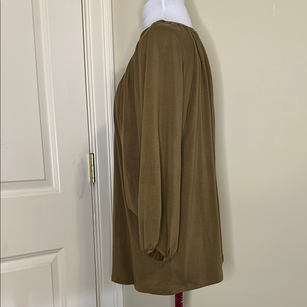 Garnet Hill Tan Tencel Relaxed Pleated Top small - Picture 5 of 9